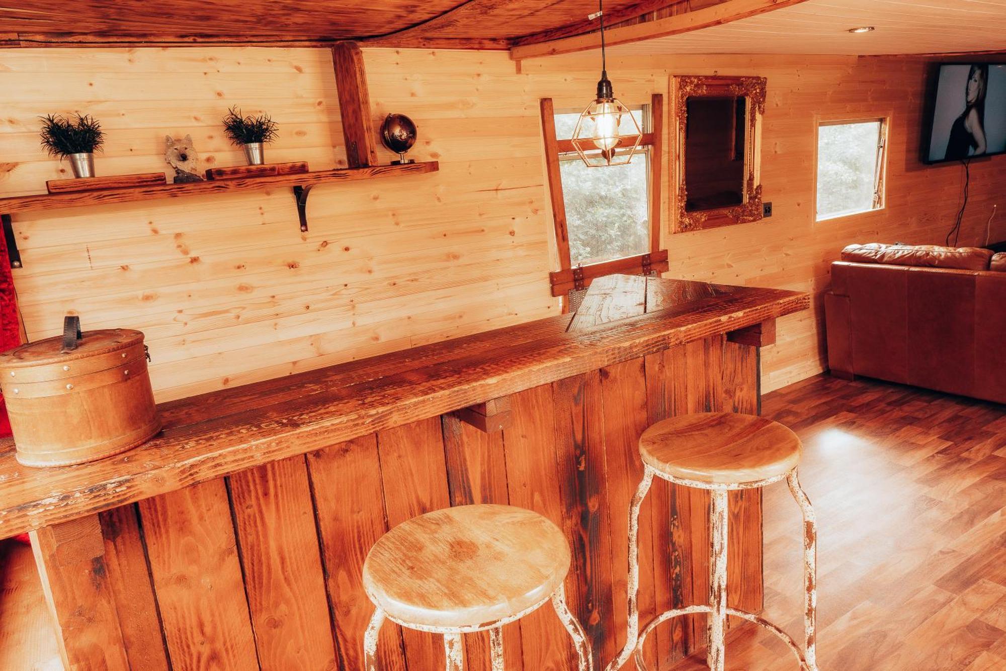 Hideout Manor - Jekyll & Hideout Holiday home